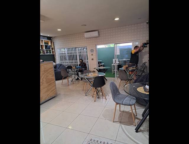 50M² OFFICE TO LET IN OVERPORT